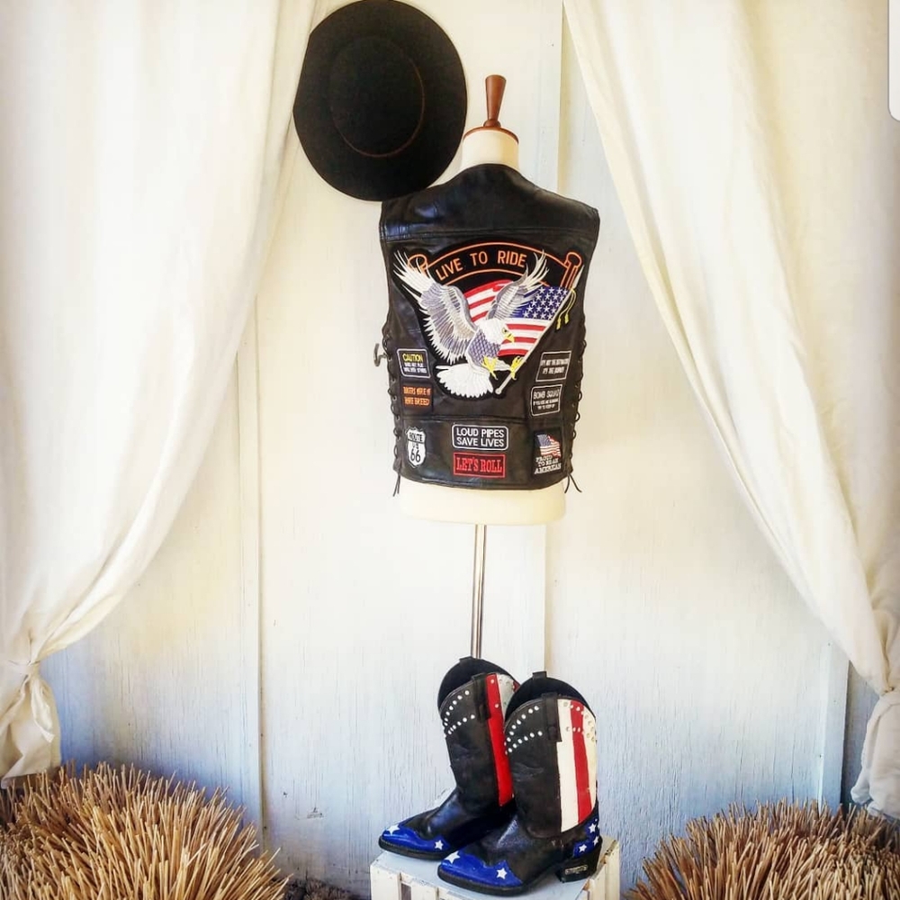 NWT Live to Ride Leather Vest!😎🐃